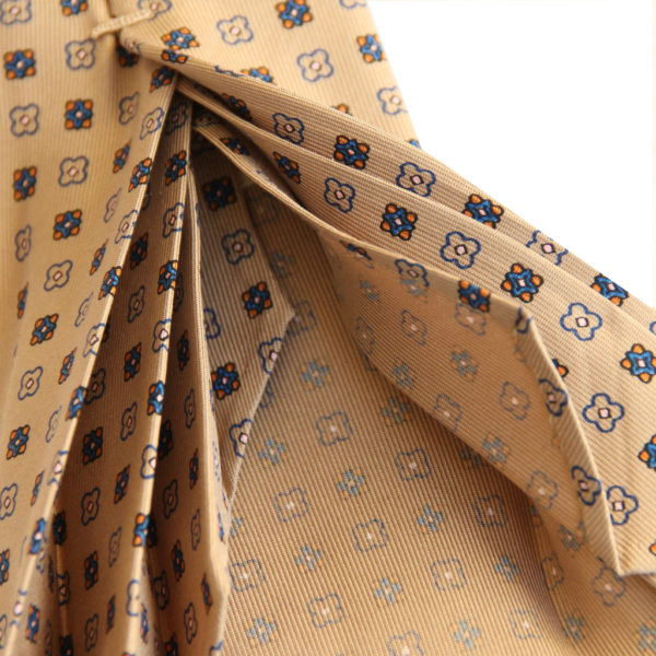 7-fold beige with floral motif tie